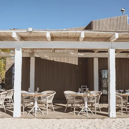 ホテル Is Molas プーラ