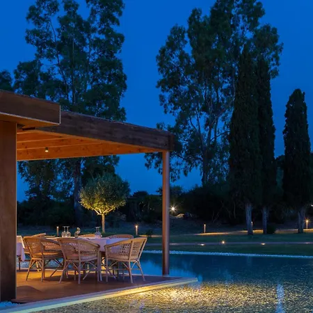 Is Molas 4* Pula