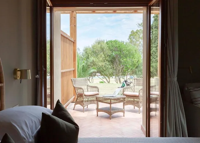 ホテル Is Molas プーラ