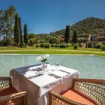 Is Molas 4* Pula