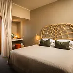 Is Molas Hotel 4*